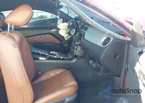 2011 Ford Mustang V6 Premium from USA, damaged, VIN 1ZVBP8AM6B5101048